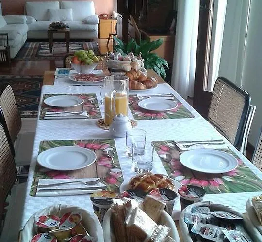 לינה וארוחת בוקר Il Viandante *